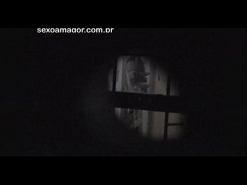 ❤️ 블론디는 중공 벽돌 뒤에 숨겨진 이웃 뱃사공에 의해 비밀리에 비디오에 녹화됩니다. ❌ 포르노 ko.tubesexer-com.ru에서